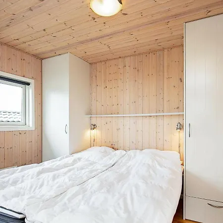 6 Person Holiday In V Ferienhaus